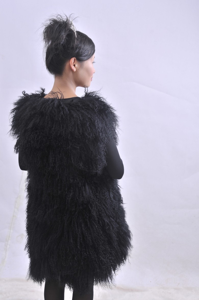 2013 medium-long beach wool fur vest fur coat