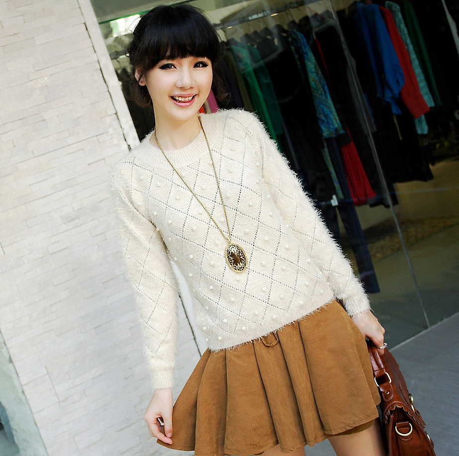 2013 new arrival autumn sweet female beaded o-neck basic princess wind women's fashion sweater outerwear Free Shipping