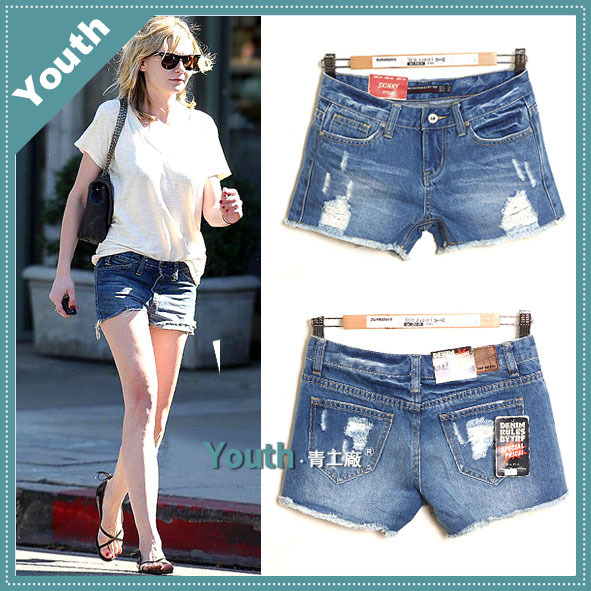 2013 new arrival light blue hole Women low-waist denim whisker shorts