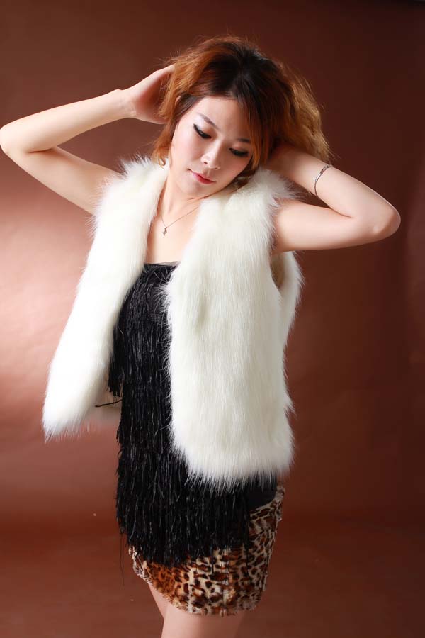 2013 new faux white vest outerwear vest artificial sweater vest fox fur short design fur