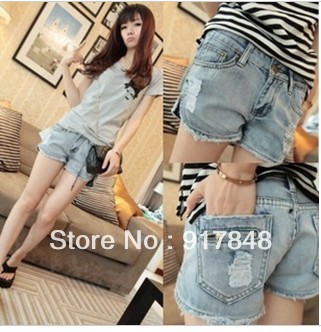 2013 new trend loose unedged frazzle back zipper pocket  hot shorts   women suer fashion retro cool hot denim shorts