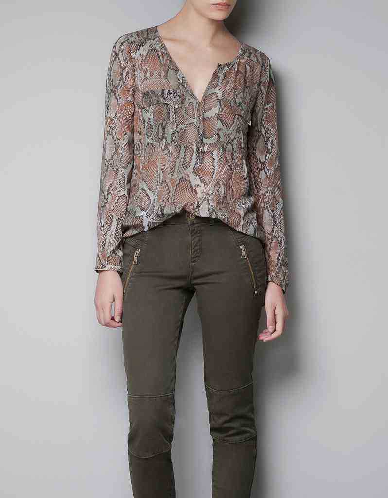 2013 NEW, V-neck unique snake pattern plus size loose style ladies blouse