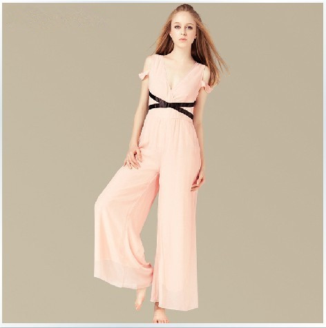 2013 new women's European and American leisure jumpsuit, Siamese trousers, chiffon bare shoulders divided skirts.