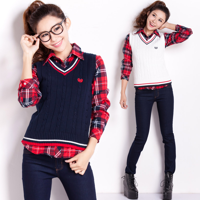 2013 newest! Slim sweet women's preppy style spring fashion V-neck pullover sweater vest ,Free shipping!