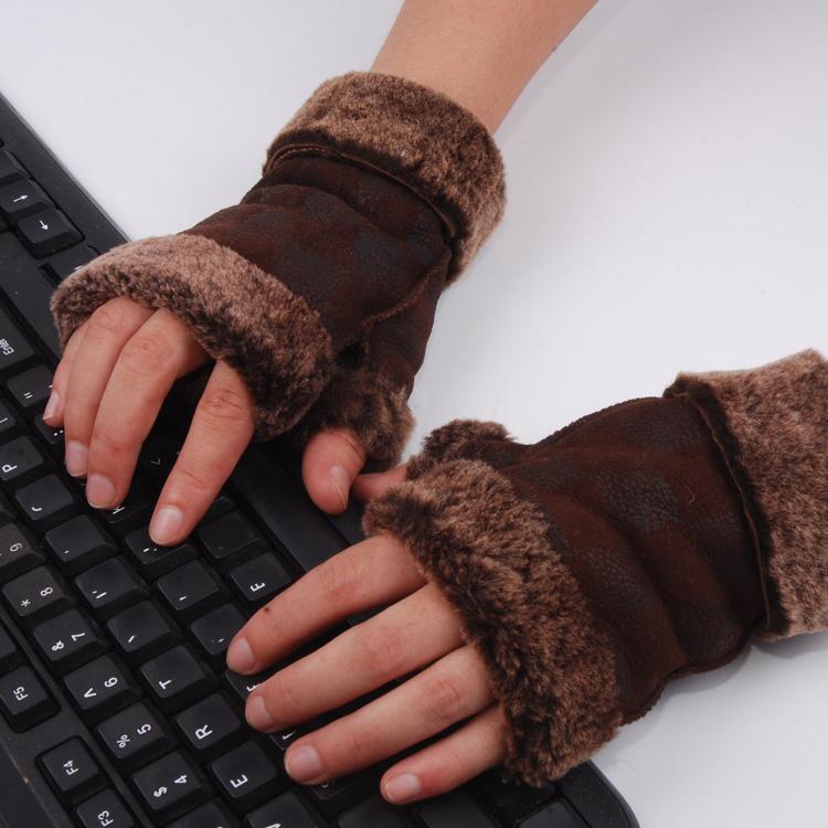 2013 newWool and fur in one gloves women's Women lucy refers to thermal gloves sheepskin genuine leather gloves computer