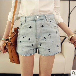 2013 spring british style vintage embroidery cross light color high waist denim shorts mushroom