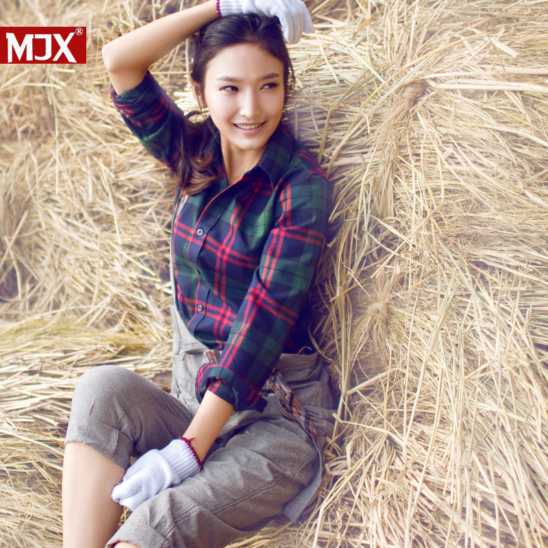 2013 Spring Mjx british style plaid shirt female  lovers design slim thickening thermal shirt all-match new arrival