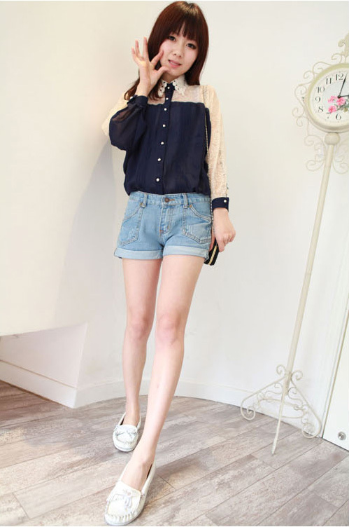 2013 Spring new Korea Loosen women Jeans short pants hem light-colored hot-pants washing large size