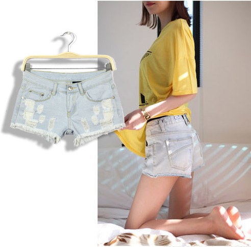 2013 summer women's a2829 casual all-match light blue denim shorts hole moben shorts