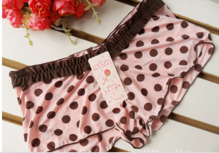 4579038  Foreign trade milk silk Ms. triangle Japanese cute briefs