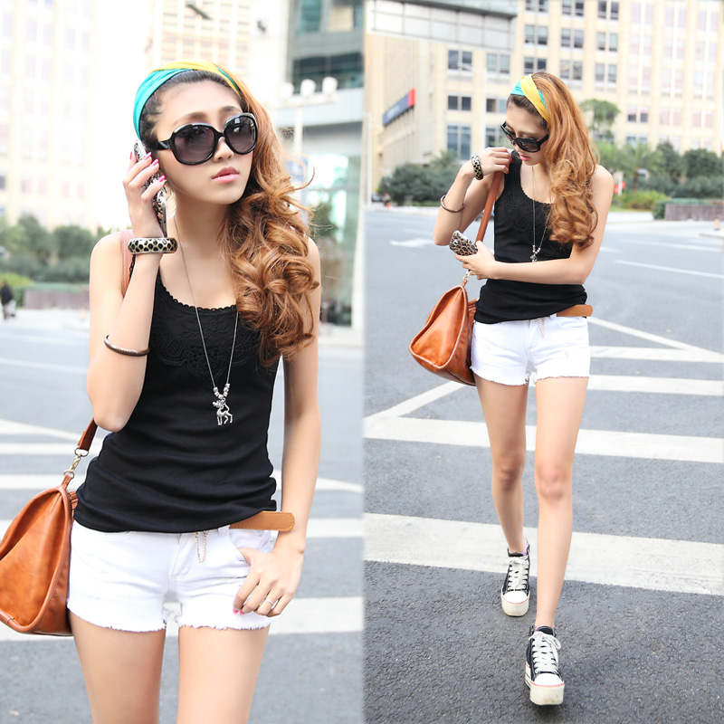 601 female autumn and winter black-and-white all-match hole water wash denim shorts plus size