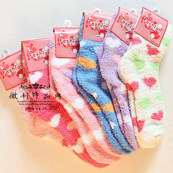 8016 autumn and winter thickening plush heart candy color peach heart love coral fleece socks towel socks floor socks