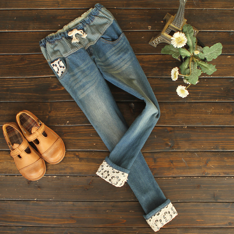 9780 - 2013 elastic waist stripe patchwork crochet roll up hem casual jeans 0225 female (WC009)