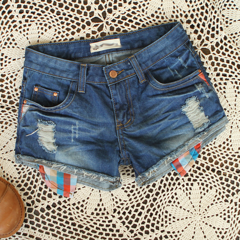 9955 - 2013 hole roll up hem embroidery love pocket denim shorts 0304 female (WC009)