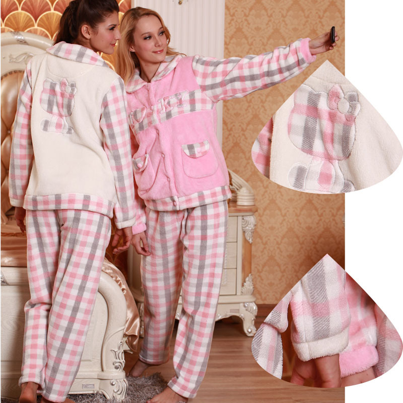 A delicate coral fleece winter thickening  princess sleep set