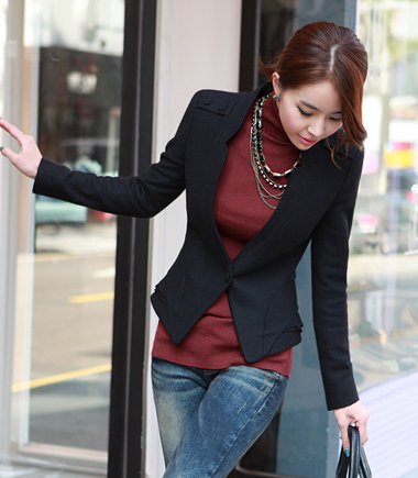 Autumn and winter dovetail V-neck black woolen coat