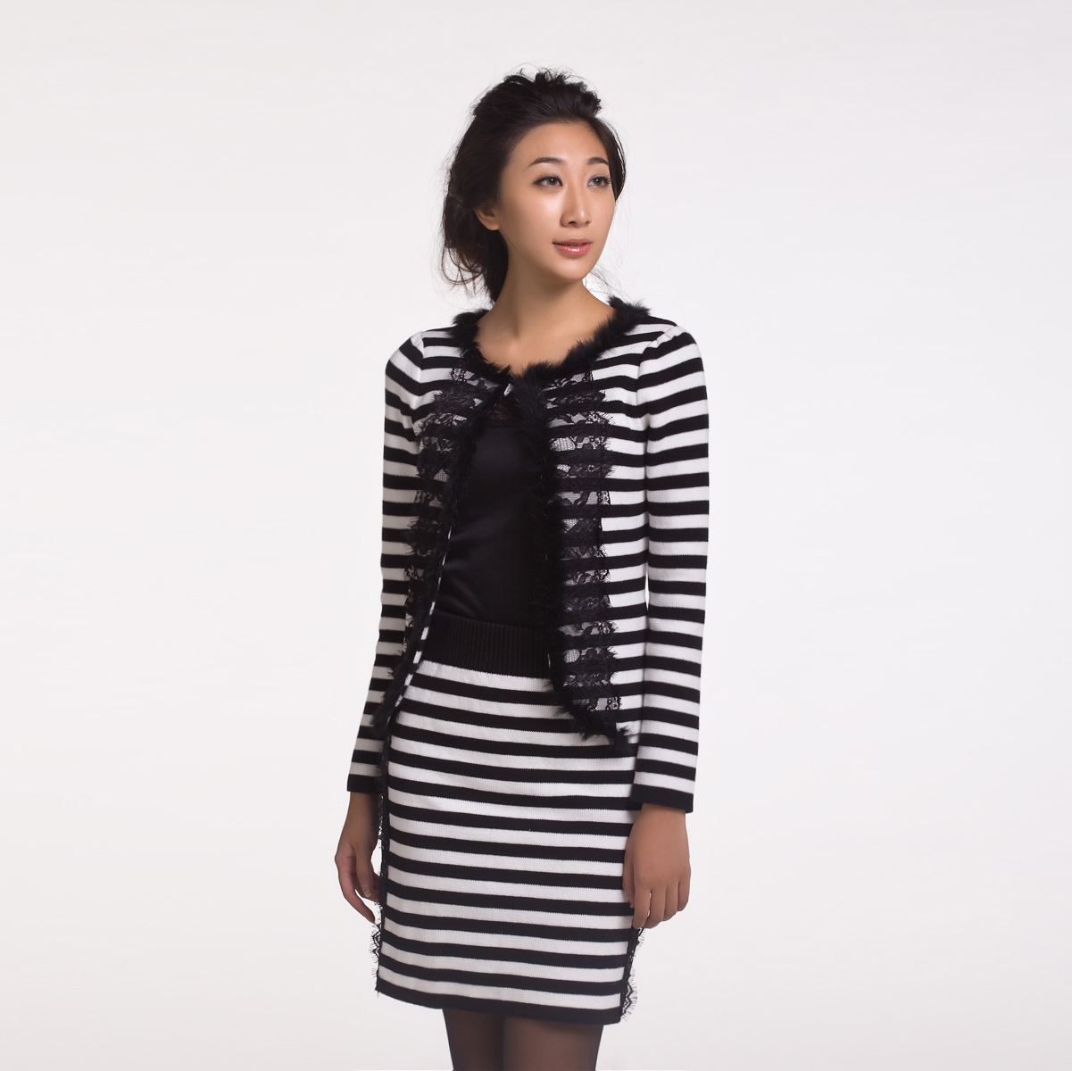 Autumn fashion women's lace black and white stripe knit dress short skirt set