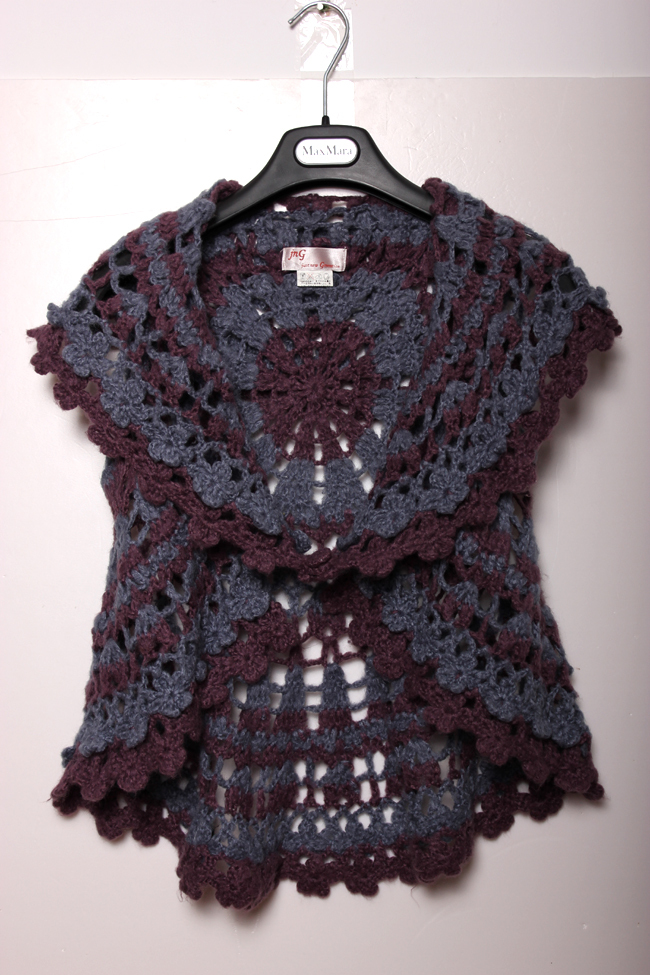 Autumn winter vintage vintage handmade crocheted crochet cape turn-down collar sweater