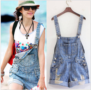 Available!!2013 New Fashion women denim shorts with suspenders, hot pants loose big pockets sweet jeans overalls jumpsuits