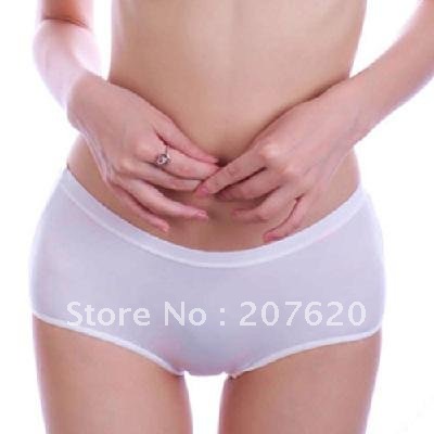 Bamboo charcoal fiber simple cotton underwear white