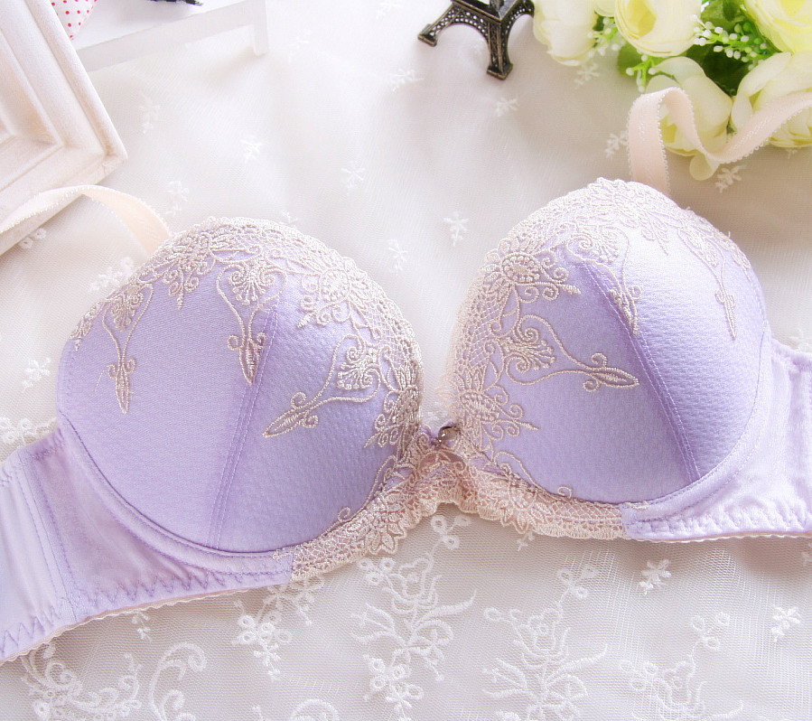 Beautiful light purple sexy bra hydrotropic thickening side gathering push up underwear