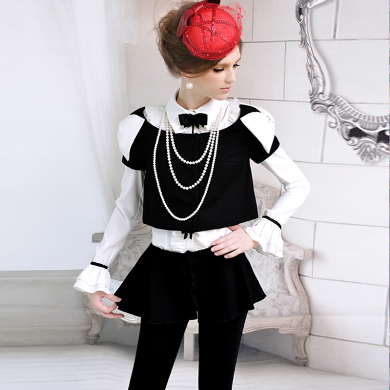 Black white bow design short outerwear