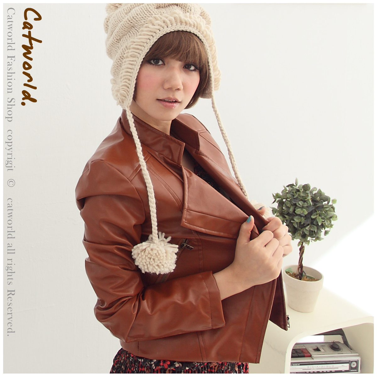 Catworld autumn and winter 15001377 vintage lace liner zipper short leather clothing