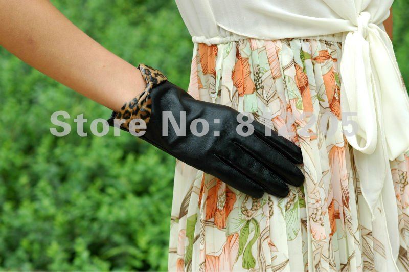 Christmas 2012 Free shipping Wholesale ladies/women fashion genuine black goat leather gloves with Leopard  bow  /buttefly 026-2