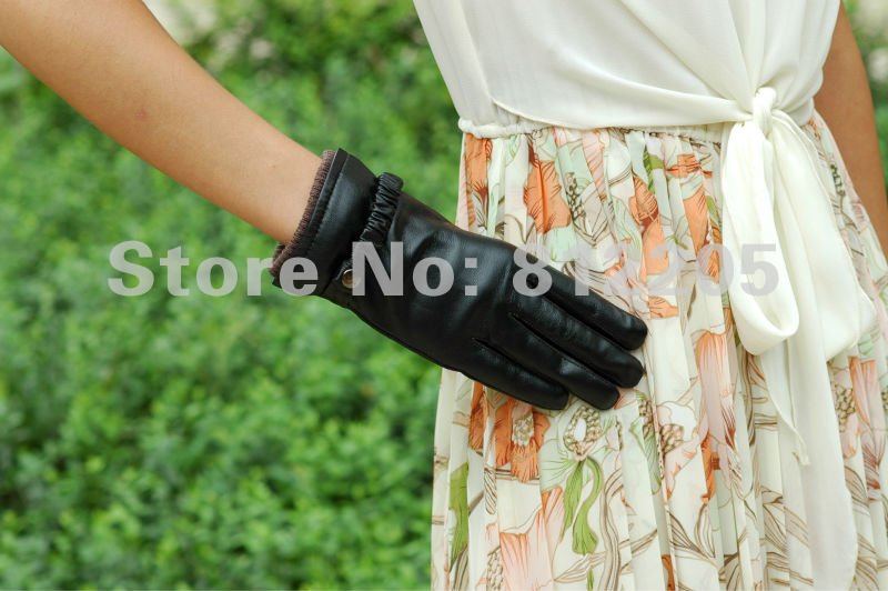 Christmas 2012 Free shipping Wholesale women  winter fashion genuine black  goat  leather  gloves with plait & studs 030-2