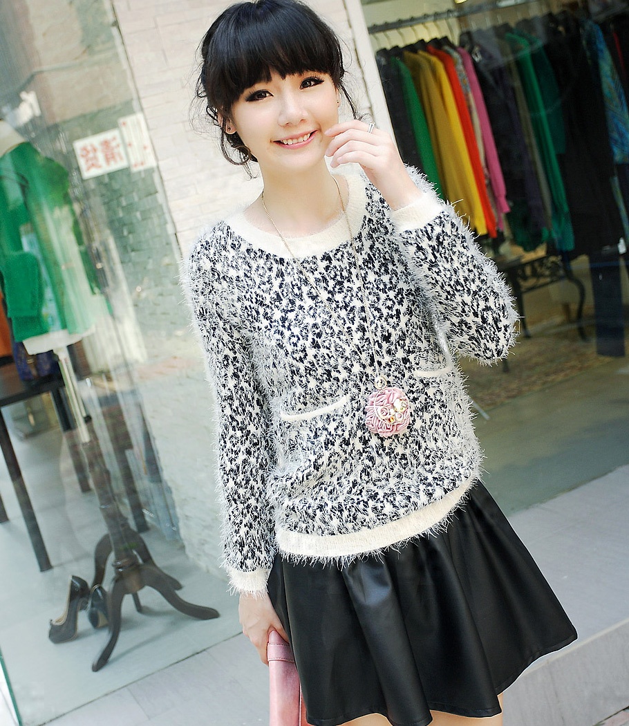 Christmas thickening female 2013 batwing sleeve leopard print pullover o-neck sweater Free Shipping