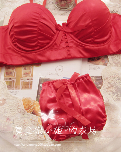 Classical royal vintage pleated 3 breasted side gathering adjustable underwear bra set