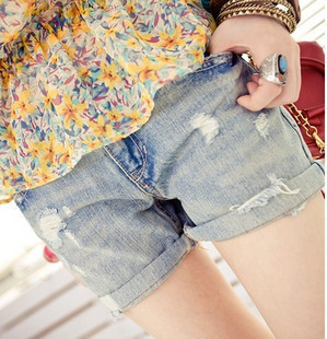 Clothes roll-up 2013 loose hem elastic women's k708 denim shorts