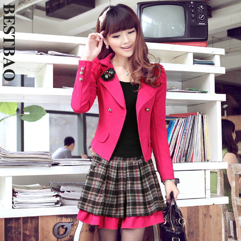 Clothing twinset blazer plaid skirt smoke laciness exquisite corsage spring and summer