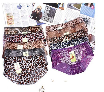 Cornille hot-selling ultra-thin viscose seamless panties sexy leopard print seamless panties k1404