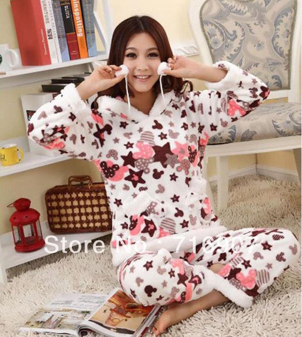 Cute stars V-neck hooded coral fleece home suit women's coral velvet pajamas