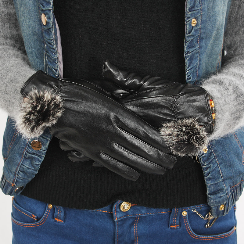 D505 yarn gentlewomen women's autumn and winter fashion leather gloves hair ball