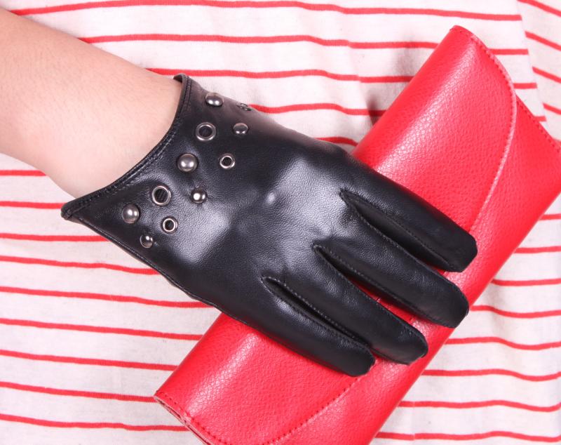 Double rivet genuine leather gloves female thin genuine leather sheepskin gloves women's leather gloves