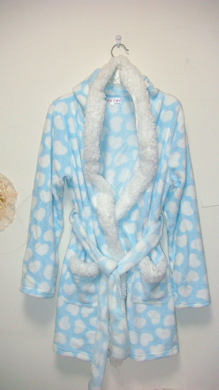 End of a single lip mast robe coral fleece sleepwear bathrobes