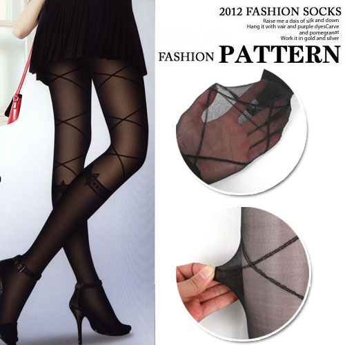 Europe and the United States sexy fake cross straps bow jacquard pantyhose ultra-thin diamond lattice stockings bottoming socks