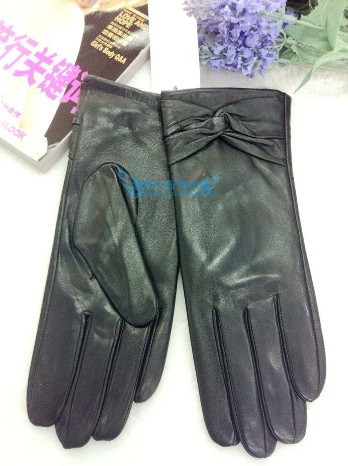 European version of the autumn and winter thermal women's genuine leather gloves women's gloves black