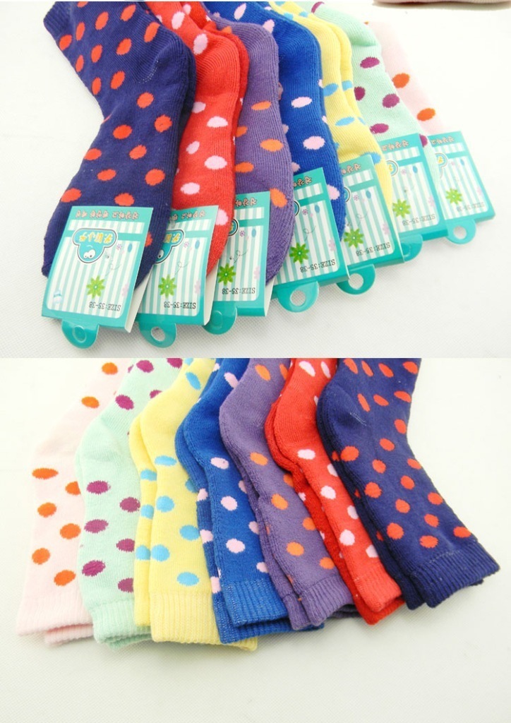 F04411-5 Hot Sale 5 Pairs Polka Dots Warm Cotton Towel Socks for Women Ladies