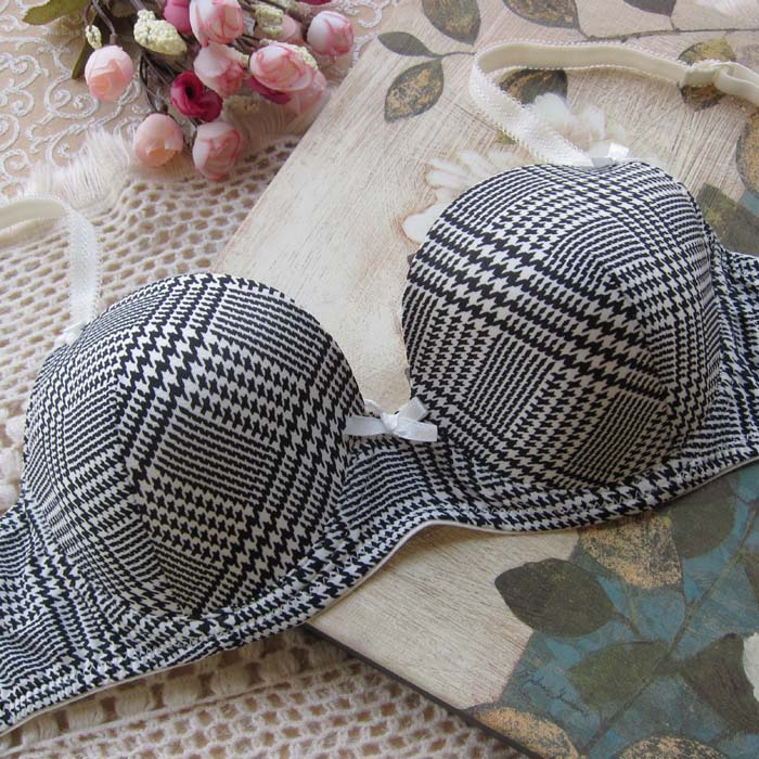 F3 manguun black and white pattern print thin sponge bra 70b75b80a