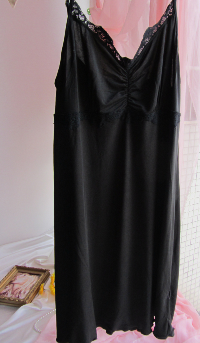 Fashion comfortable modal black sexy spaghetti strap nightgown