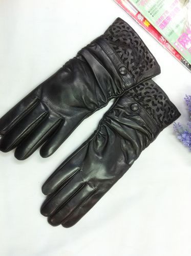 Fashion cutout women's suede gloves thermal leather gloves repair female genuine leather gloves