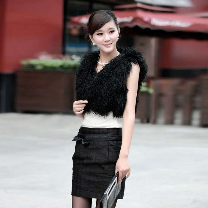 Fashion Genuine Mongolian Sheep Fur Vest/waistcoat Lovely outwear Hot