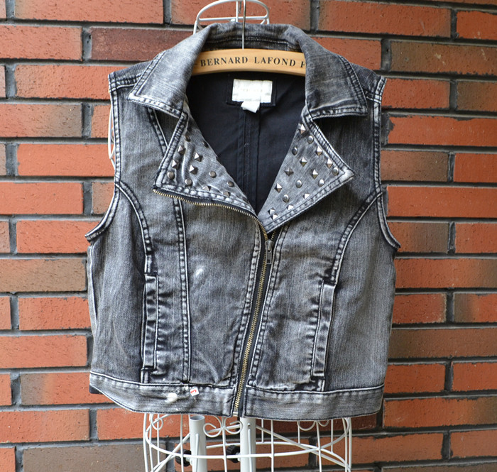 Fashion punk rivet side zipper water wash dark color denim vest