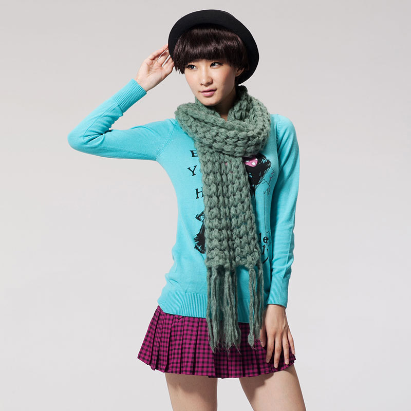 Female flat TONLION o-neck sweater d617 139