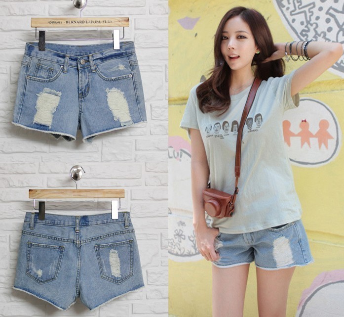 Female light color thin distrressed trousers denim short loose shorts