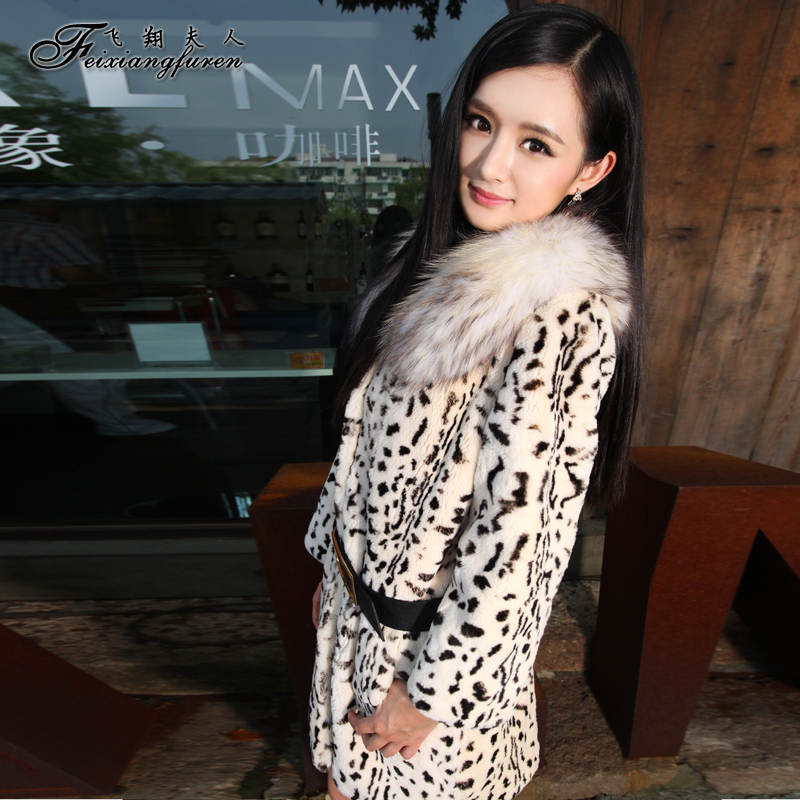 Flying Lady 2013 new special women imported whole skin Rex Rabbit velvet fur rabbit fur coat fox fur collar