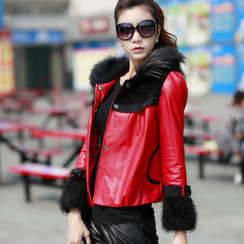 Free  shiping  hot Black raccoon fur short design red PU clothing outerwear female